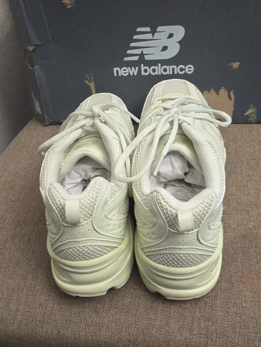 NIB: Unisex New Balance Tennis Shoes